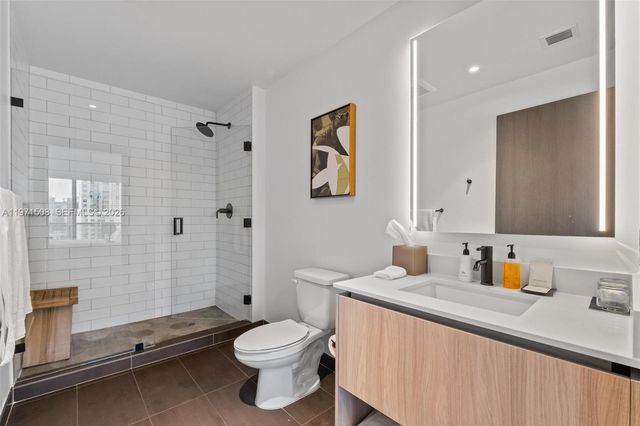 398 NE 5th St 3218, Miami, FL 33132