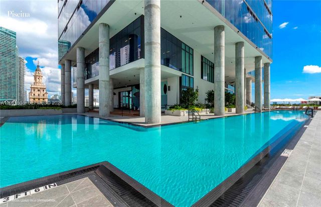 398 NE 5th St 3218, Miami, FL 33132