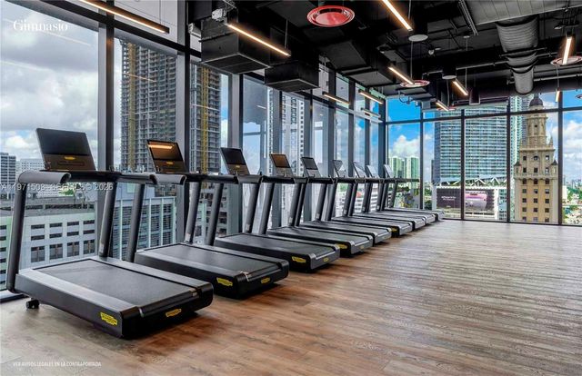 398 NE 5th St 3218, Miami, FL 33132