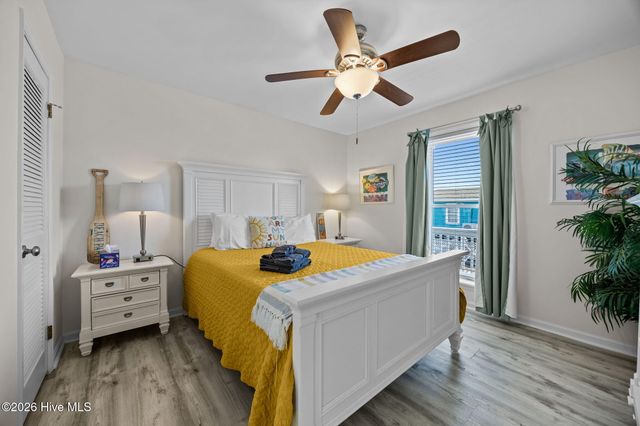 1720 N New River Drive, Surf City, NC 28445