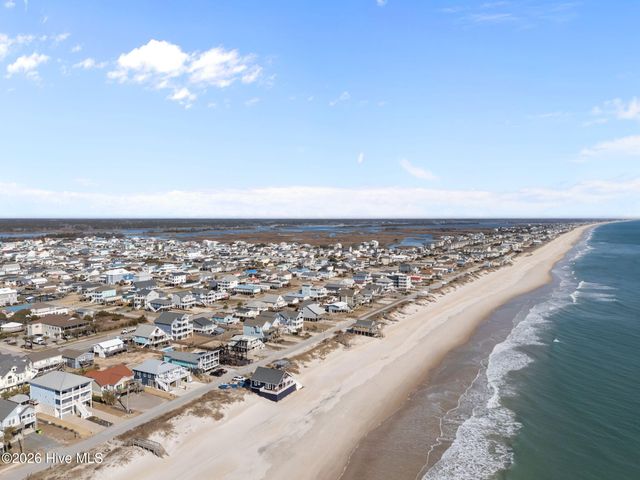 1720 N New River Drive, Surf City, NC 28445