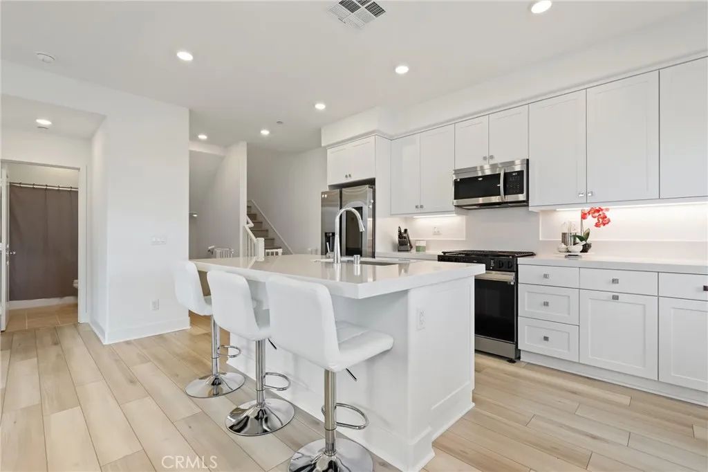 510 Bluegrass Way, Rancho Mission Viejo, CA 92694