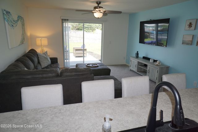 1014 Hammacher Avenue SW, Palm Bay, FL 32908