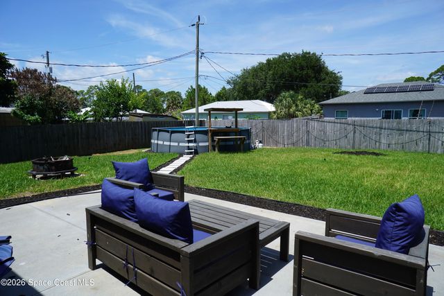 1014 Hammacher Avenue SW, Palm Bay, FL 32908