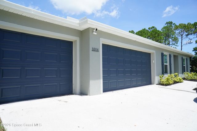 1014 Hammacher Avenue SW, Palm Bay, FL 32908