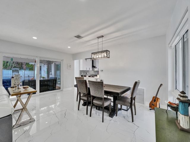 3204 Robbins Road, Pompano Beach, FL 33062