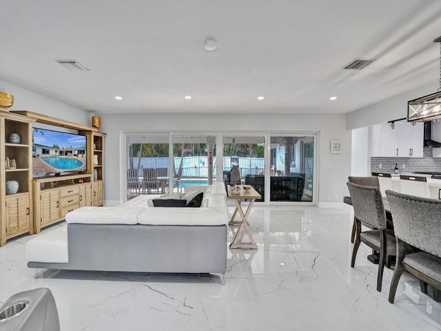 3204 Robbins Road, Pompano Beach, FL 33062