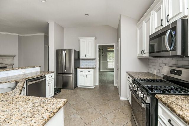 15802 Magnolia Shores Lane, Houston, TX 77044