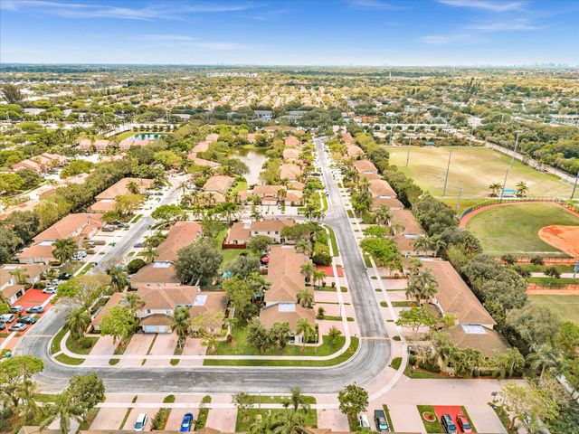 8991 NW 53rd Street, Sunrise, FL 33351
