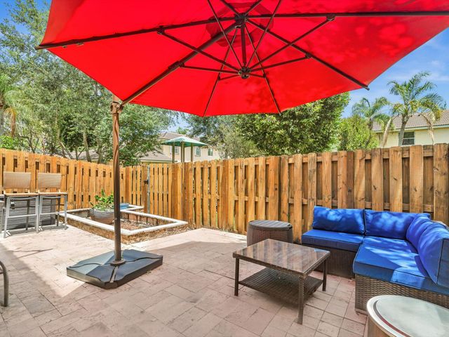 8991 NW 53rd Street, Sunrise, FL 33351