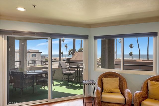 1200 Pacific Coast Highway 209, Huntington Beach, CA 92648