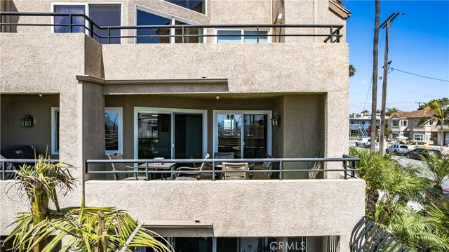 1200 Pacific Coast Highway 209, Huntington Beach, CA 92648
