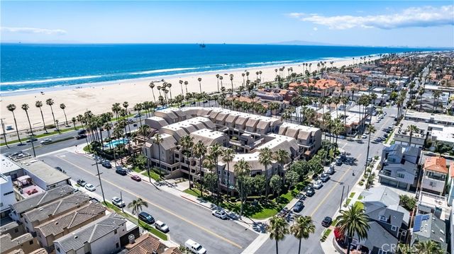 1200 Pacific Coast Highway 209, Huntington Beach, CA 92648