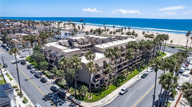 1200 Pacific Coast Highway 209, Huntington Beach, CA 92648