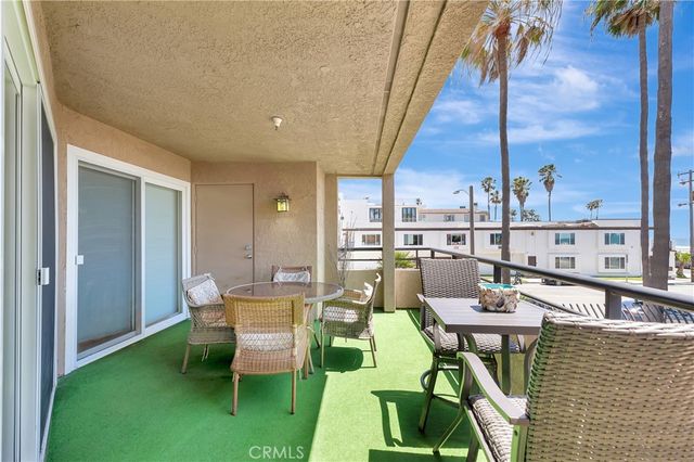 1200 Pacific Coast Highway 209, Huntington Beach, CA 92648