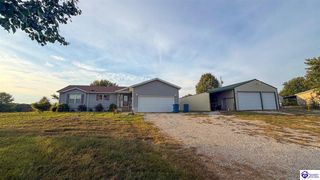 90 Meadow Vale Court, Vine Grove, KY 40175