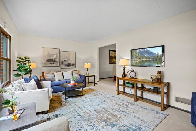 13209 Sheffield Curve, Minnetonka, MN 55305