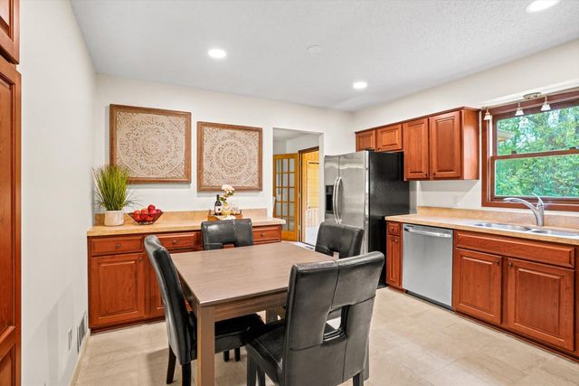13209 Sheffield Curve, Minnetonka, MN 55305