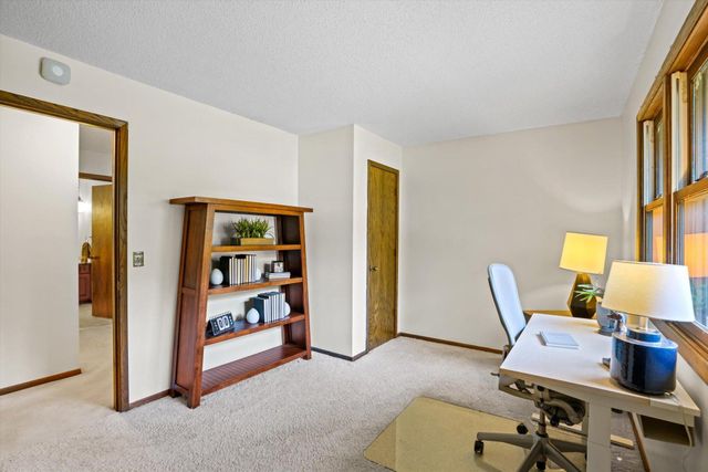13209 Sheffield Curve, Minnetonka, MN 55305