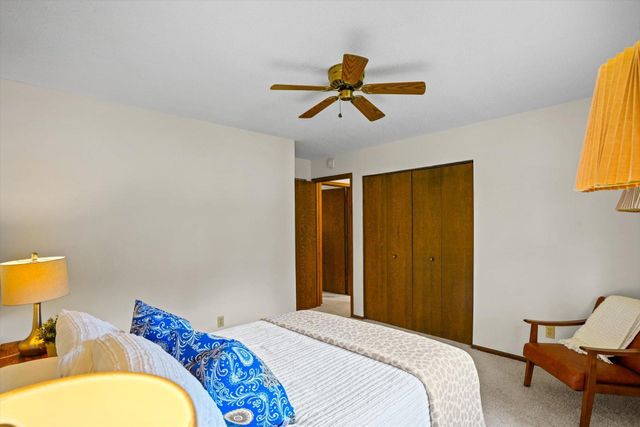 13209 Sheffield Curve, Minnetonka, MN 55305