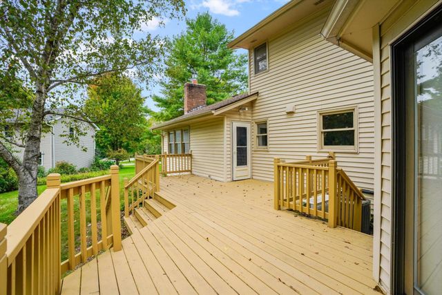 13209 Sheffield Curve, Minnetonka, MN 55305
