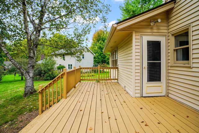 13209 Sheffield Curve, Minnetonka, MN 55305