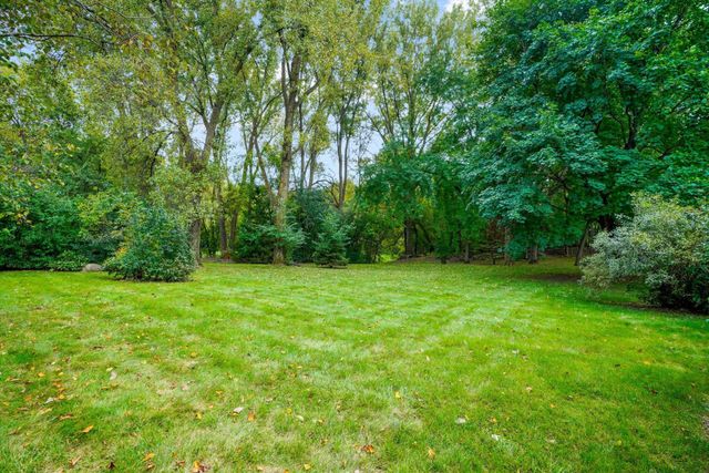 13209 Sheffield Curve, Minnetonka, MN 55305