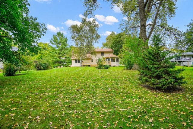 13209 Sheffield Curve, Minnetonka, MN 55305