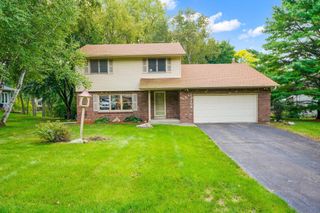 13209 Sheffield Curve, Minnetonka, MN 55305