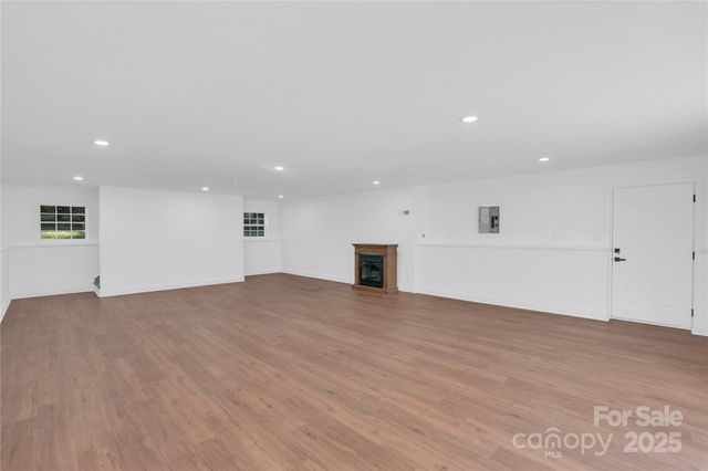 3301 Archdale Drive, Charlotte, NC 28210