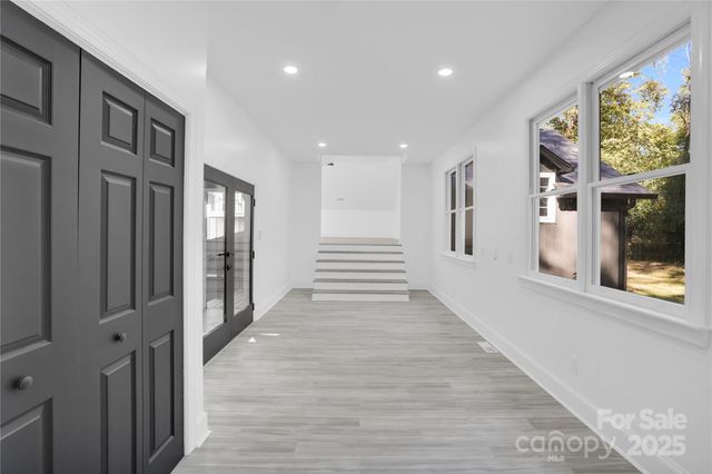 3301 Archdale Drive, Charlotte, NC 28210