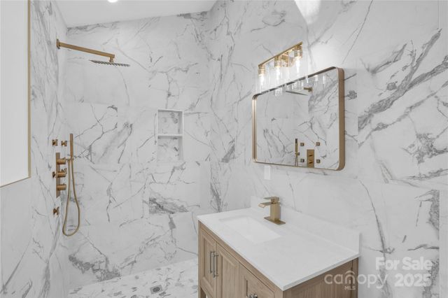 3301 Archdale Drive, Charlotte, NC 28210