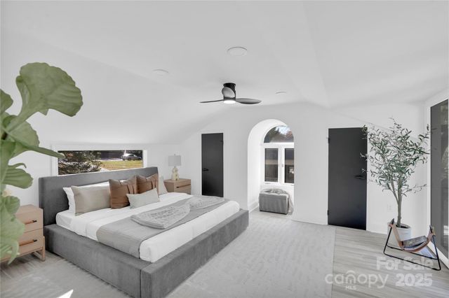 3301 Archdale Drive, Charlotte, NC 28210