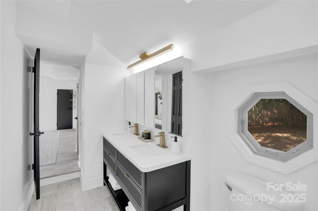 3301 Archdale Drive, Charlotte, NC 28210