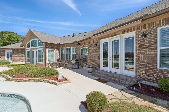 6800 Eastview Drive, Sachse, TX 75048