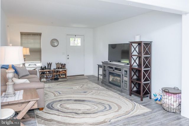 317 QUITTIE PARK DR L-0046 DR, Annville, PA 17003
