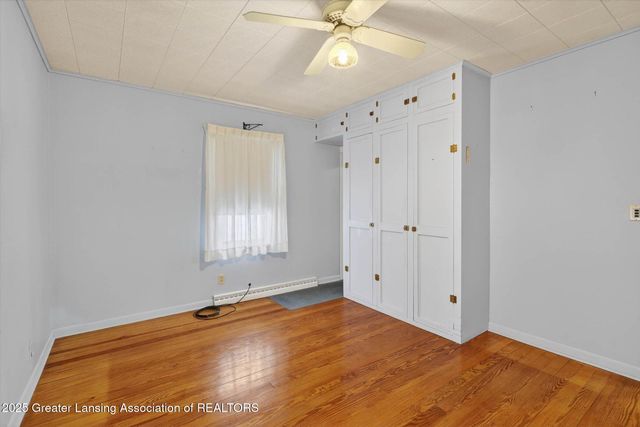 2305 Forest Avenue, Lansing, MI 48910