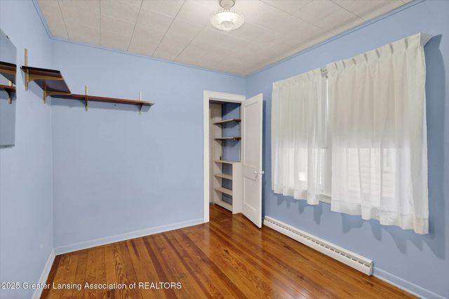 2305 Forest Avenue, Lansing, MI 48910