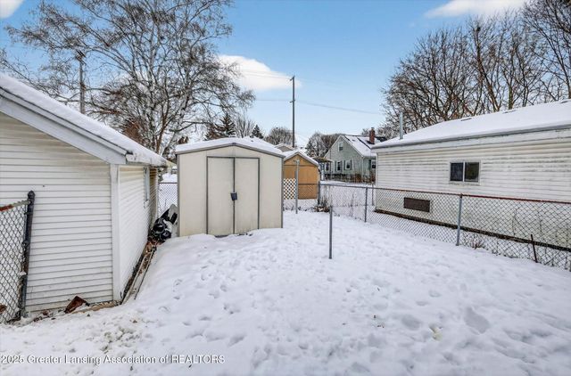 2305 Forest Avenue, Lansing, MI 48910