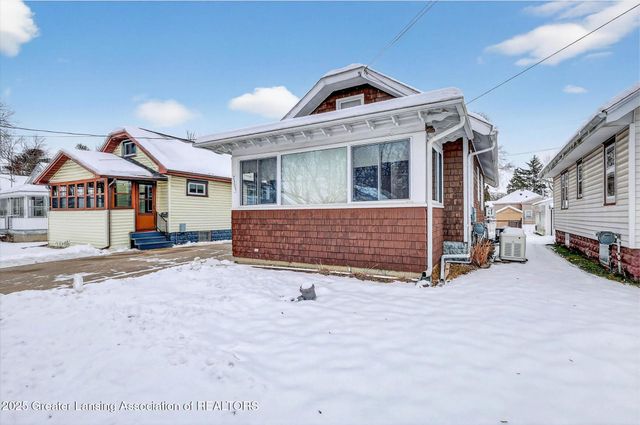 2305 Forest Avenue, Lansing, MI 48910