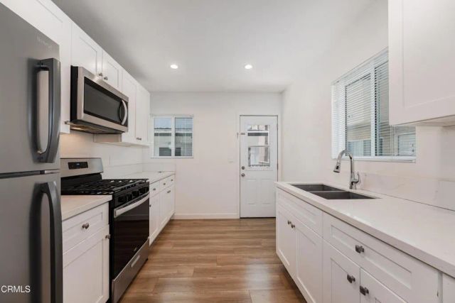 627 E Magnolia Boulevard E, Burbank, CA 91501