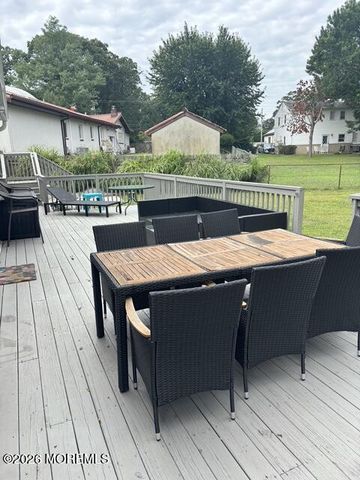33 Barbara Lane, Oakhurst, NJ 07755