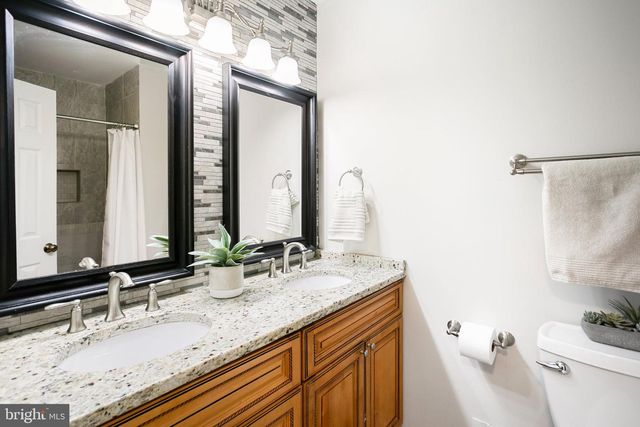 3118 BORGE ST, Oakton, VA 22124