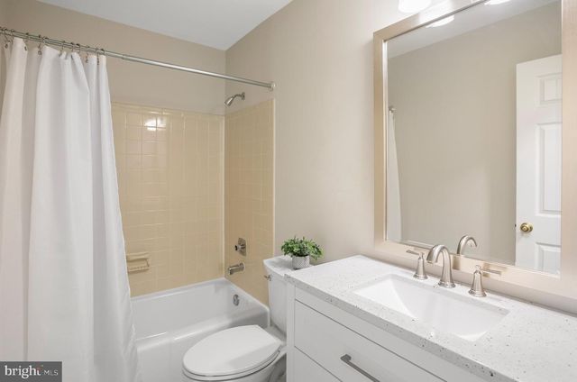 3118 BORGE ST, Oakton, VA 22124
