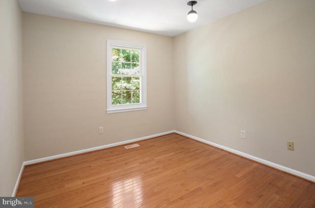 3118 BORGE ST, Oakton, VA 22124