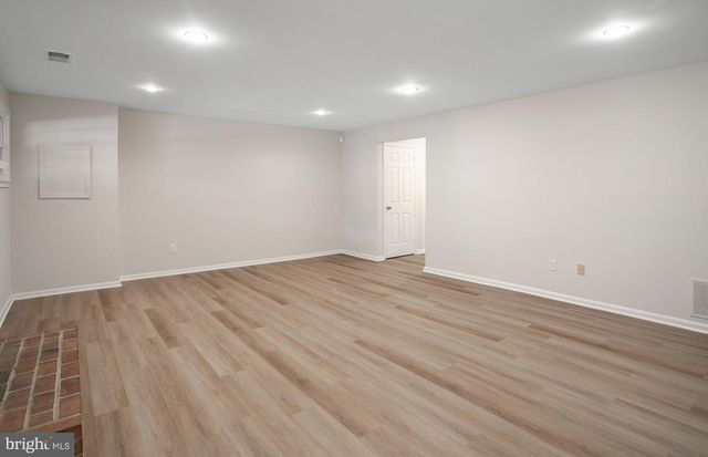 3118 BORGE ST, Oakton, VA 22124