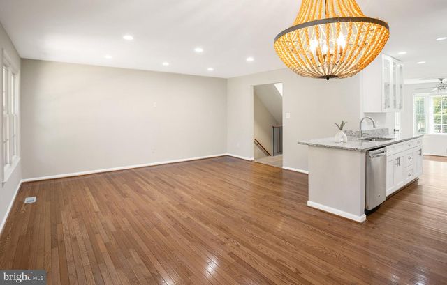 3118 BORGE ST, Oakton, VA 22124