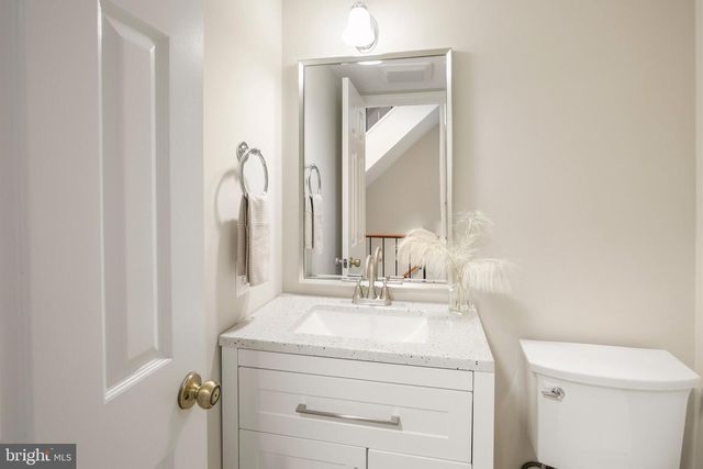 3118 BORGE ST, Oakton, VA 22124