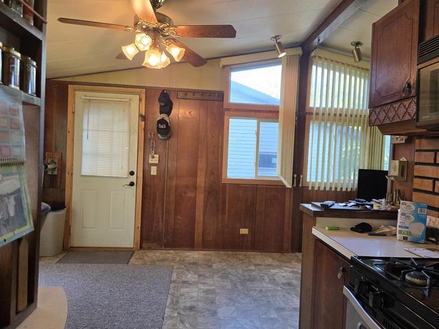 6275 County Road K, Waunakee, WI 53597
