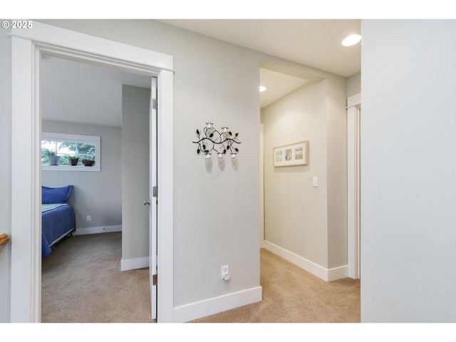 7535 Se HARRISON St, Portland, OR 97215